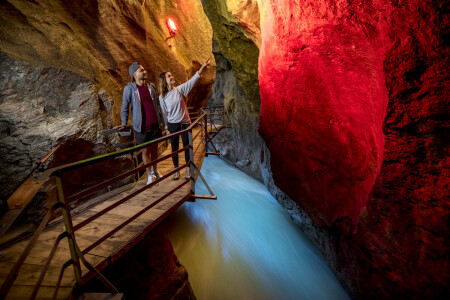 Abendbeleuchtung Aareschlucht