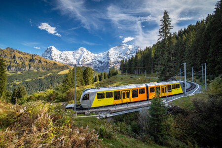Bergbahn Lauterbrunnen Muerren Herbst v3
