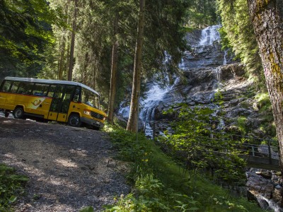 Fahrt mit dem Postauto von Reichenbach auf die Griesalp