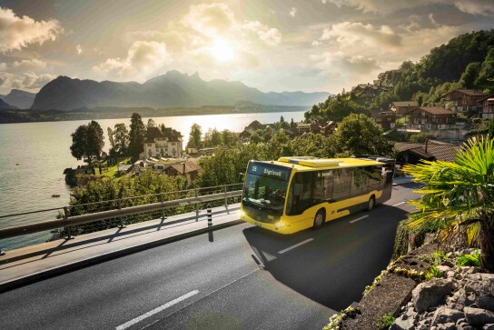STI Bus am Thunersee ©STI Holding AG
