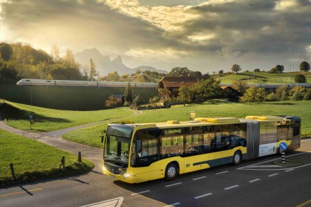 STI Bus ©STI Holding AG