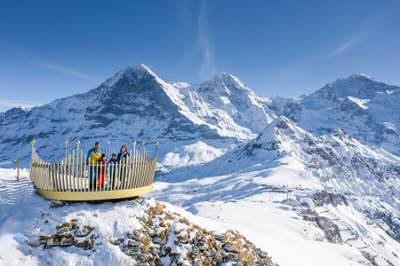 2024 Royal Walk by.davidbirri