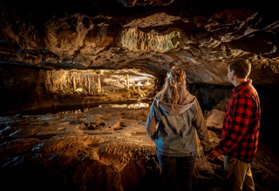 Beatushoehle Innen Paar Foto David Birri
