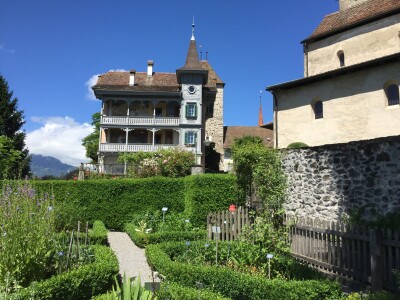 Kraeutergarten Schloss Spiez